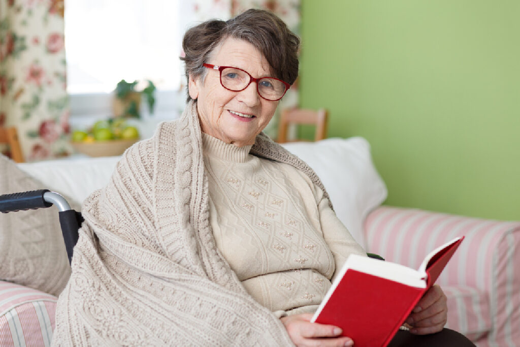 Caregiver in Southampton NY: Reading